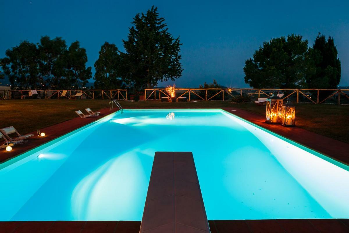 サンタ・ルーチェ Il Montelletto Bed & Breakfast エクステリア 写真