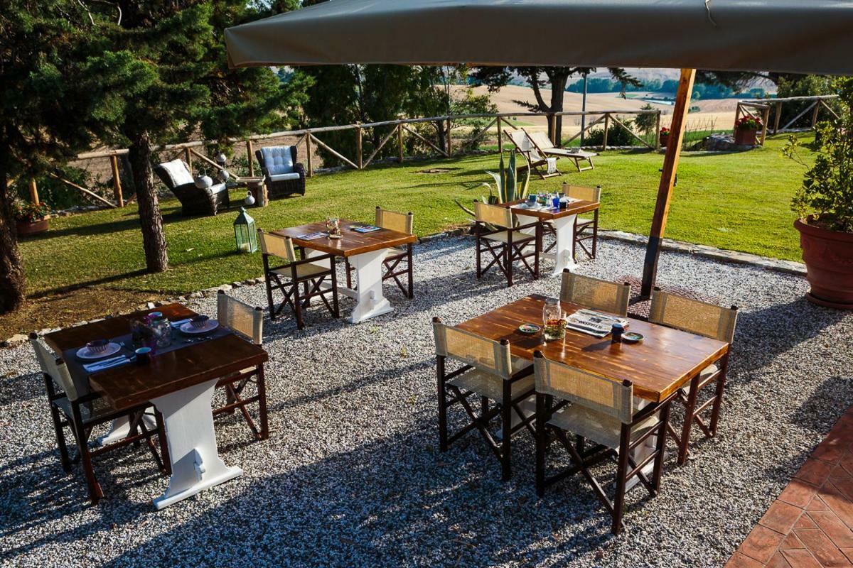 サンタ・ルーチェ Il Montelletto Bed & Breakfast エクステリア 写真