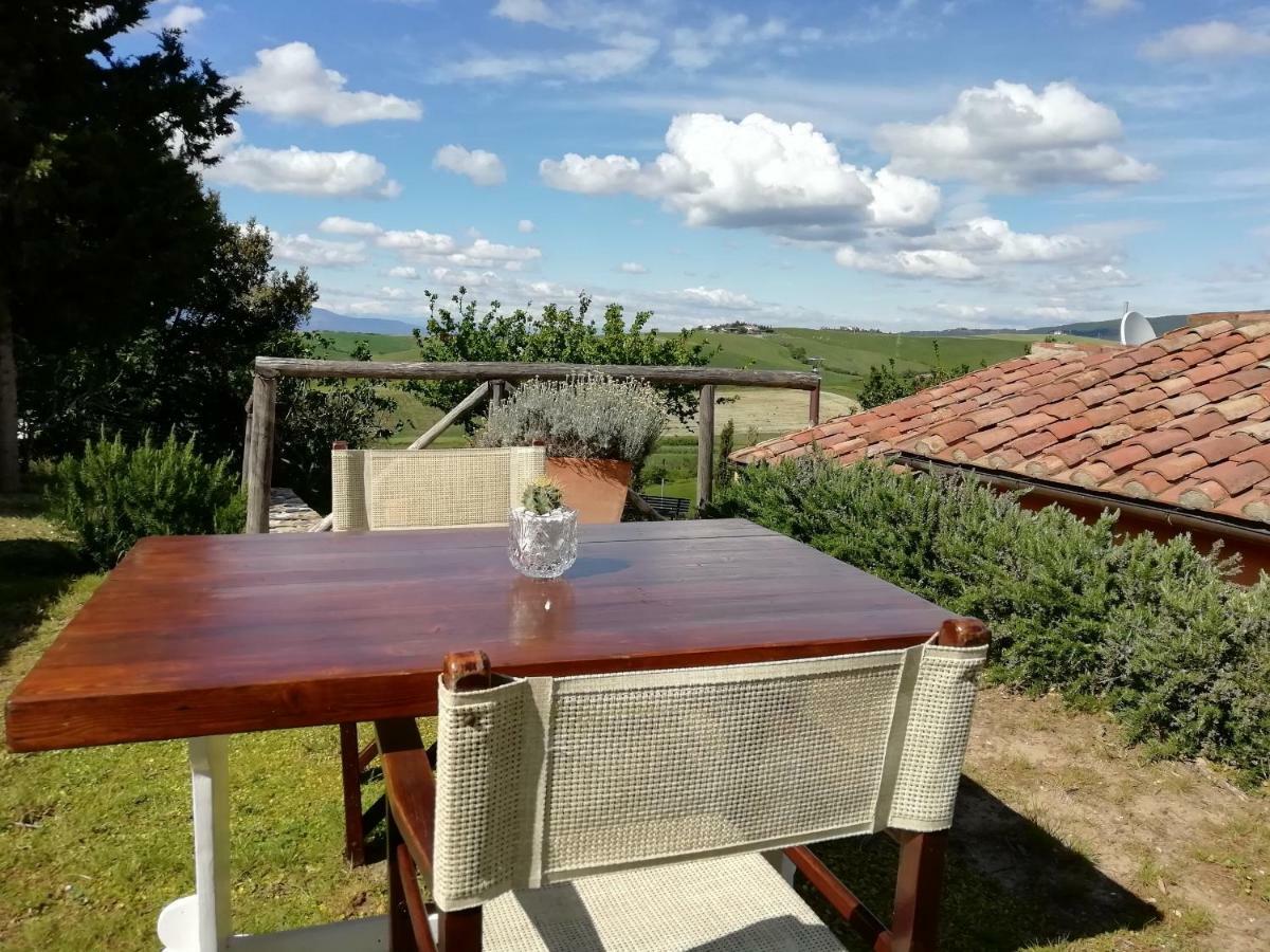サンタ・ルーチェ Il Montelletto Bed & Breakfast エクステリア 写真